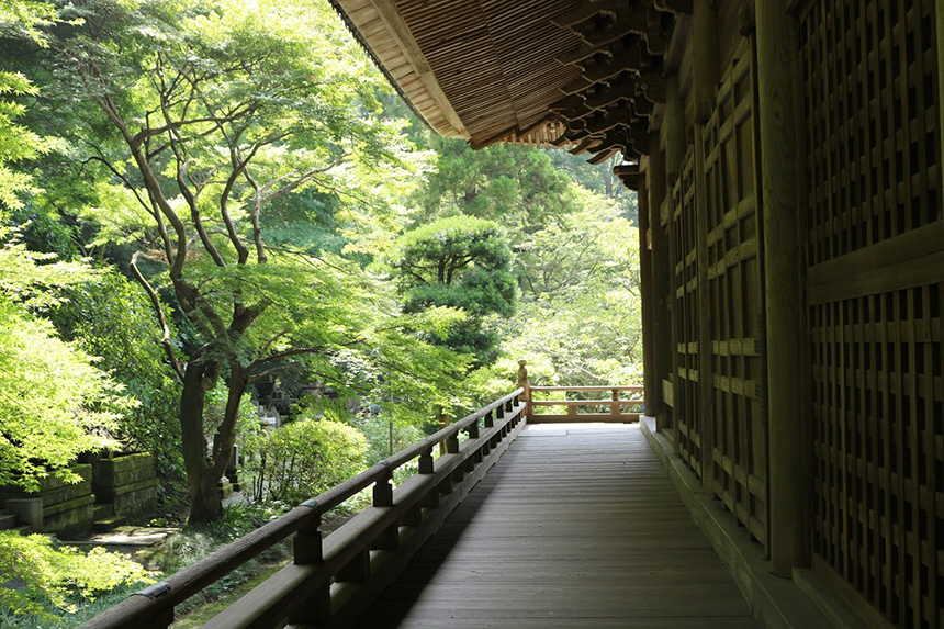 鎌倉・妙本寺の祖師堂