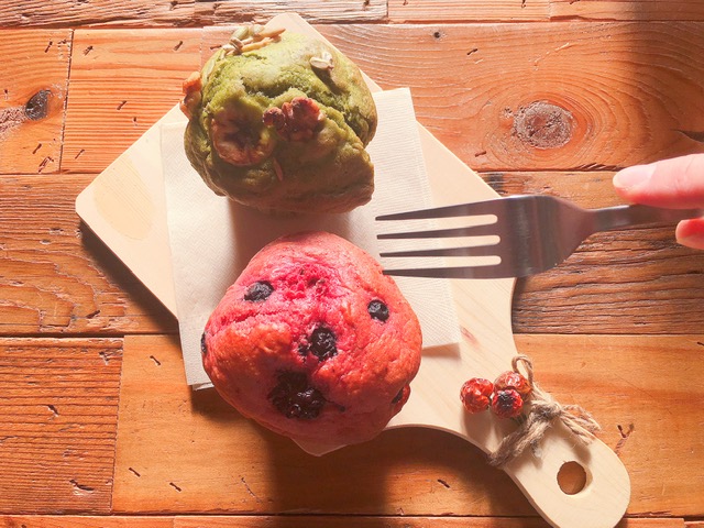 湘南オーガニックサラダ専門店『very veggy by BRUNCHES(ベリー ベジー バイ ブランチーズ)』のヴィーガンマフィン