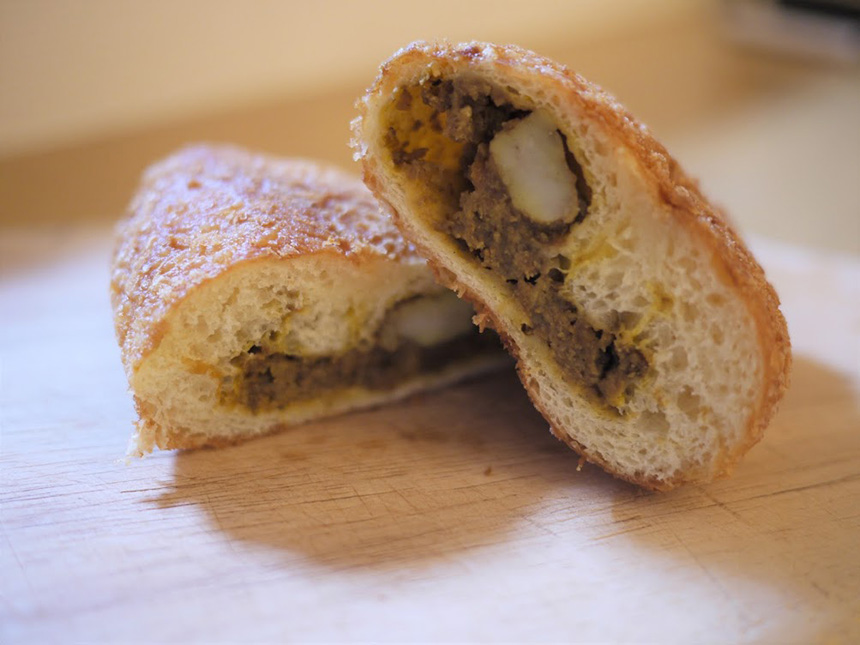 藤沢のパン屋『ブーランジェリー・ユイ』のカレーパン