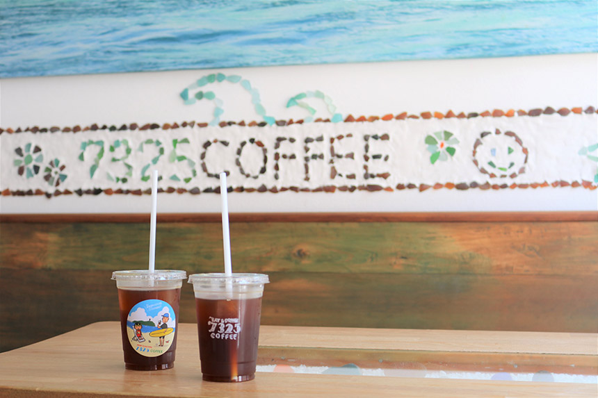 鵠沼海岸のカフェ・ナミニココーヒーのアイスコーヒー