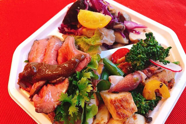 テイクアウトできる湘南のクリスマスデリ・鎌倉『カマクラデリ REPAS(ルパ)』のお惣菜