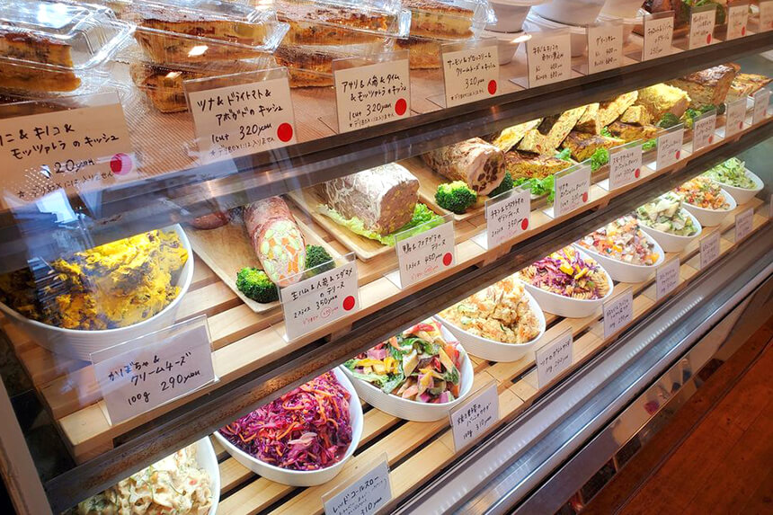 テイクアウトできる湘南のクリスマスデリ・茅ヶ崎の『PERE(ペール)』のお惣菜