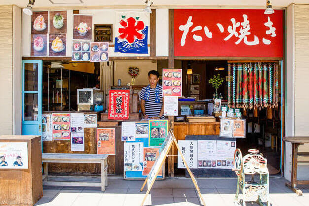 鎌倉の鯛焼き屋・なみへいの店舗外観
