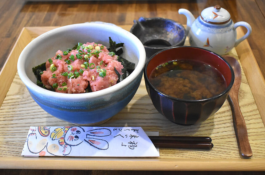 Zushiまりんのネギトロ丼