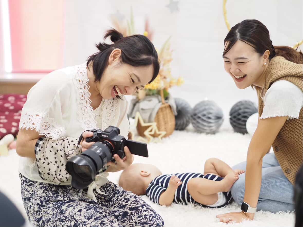 フォトブースで子ども写真撮影