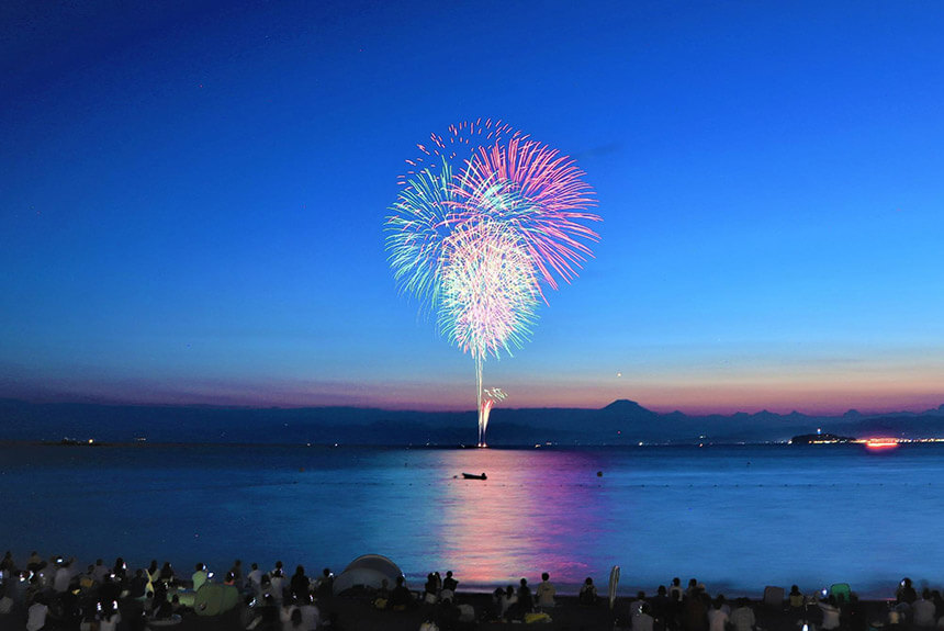 葉山海岸花火大会