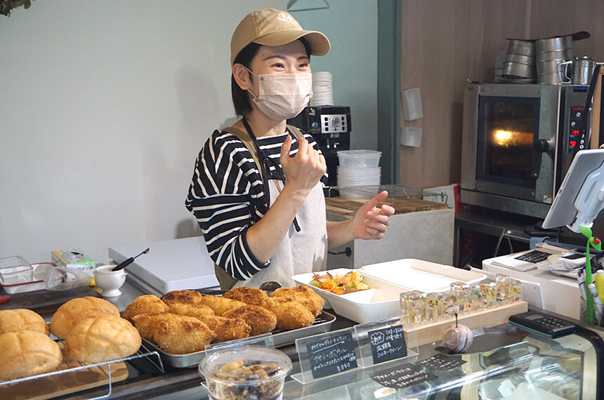 辻堂・お惣菜屋「ファインフーズ」の店主