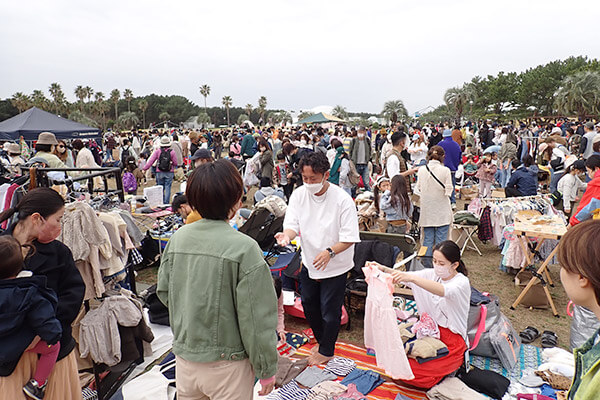 辻堂フリマピクニックの過去イベント風景