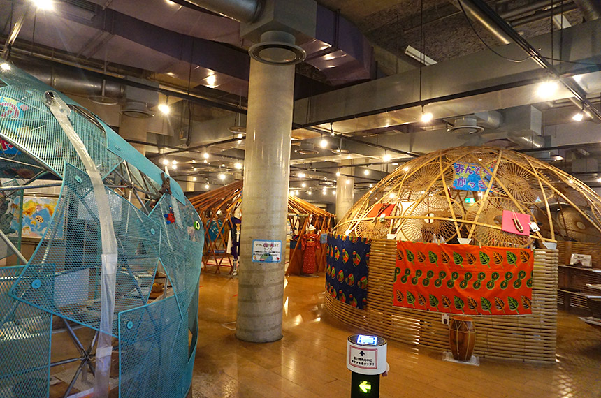 展示ホールのモンゴル住居ゲル
