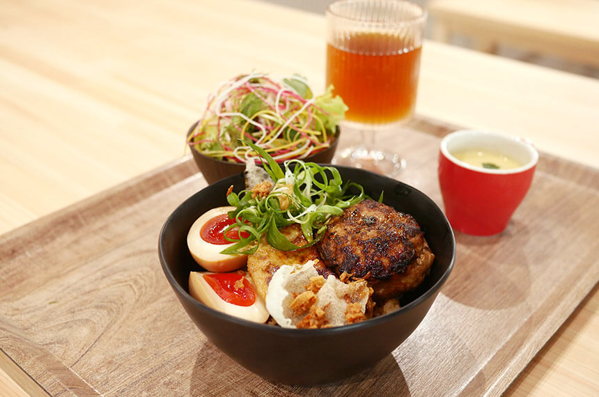 トリュフソースの「フォアグラハンバーグ丼 ～極～」
