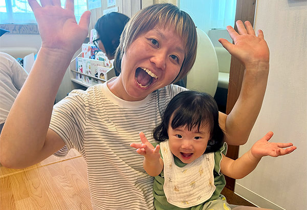 発達サポートクラスそらいろに参加の生後11か月のベビーとママ