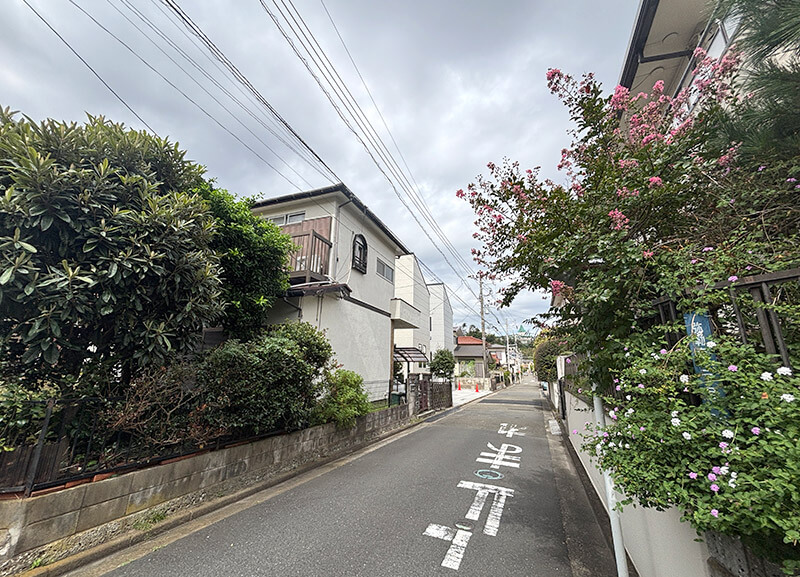 藤沢市弥勒寺3丁目新築戸建の物件周辺の住宅街