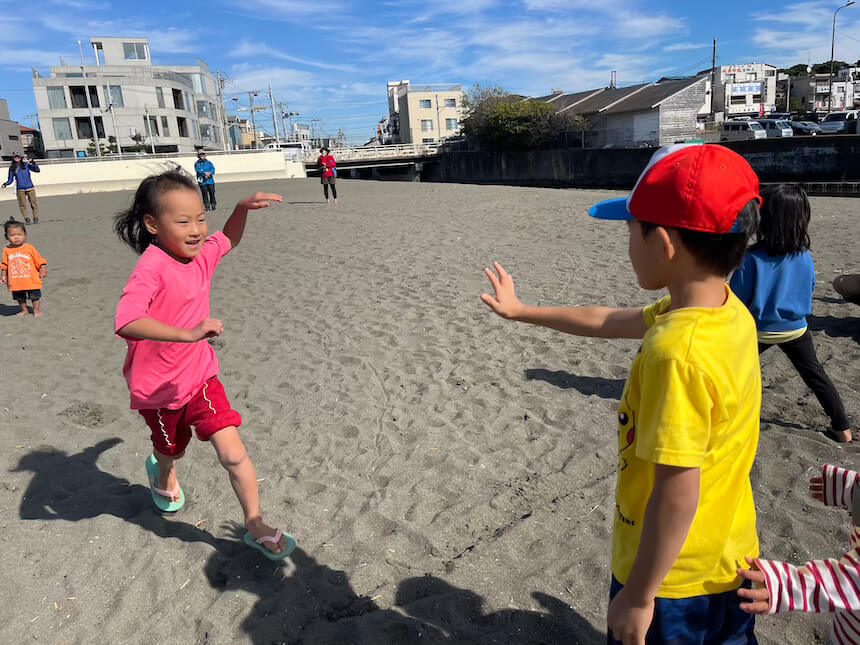 運動会でのリレーの様子